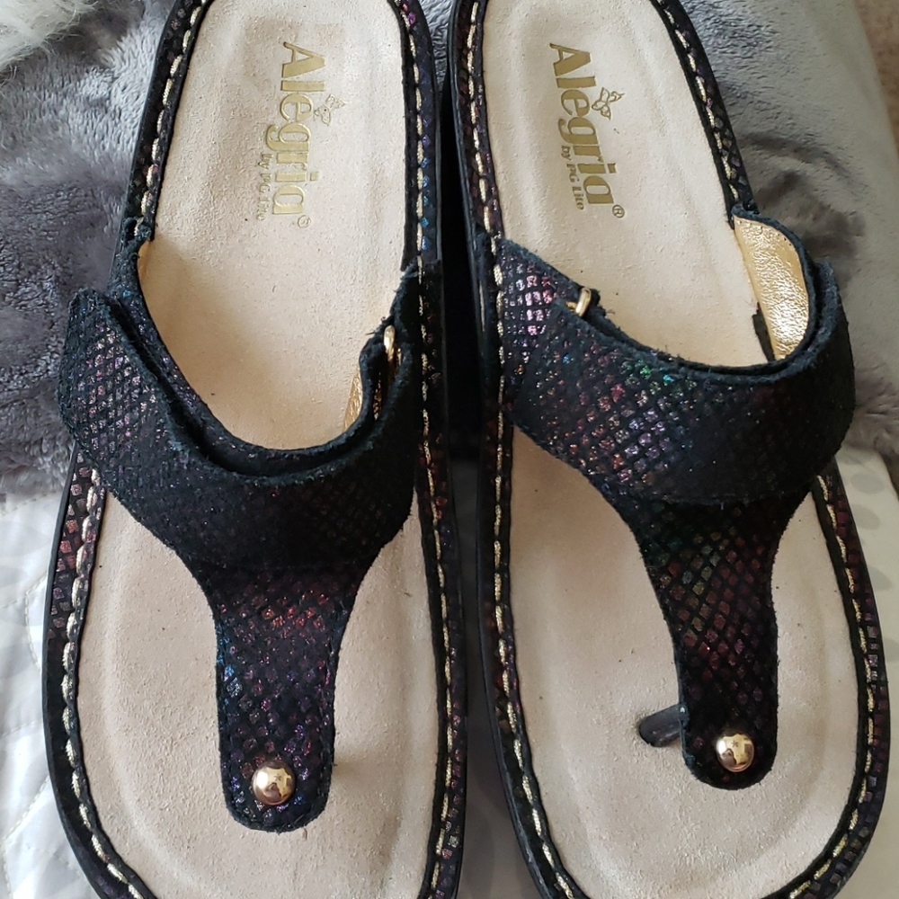 ALEGRIA Sandals
